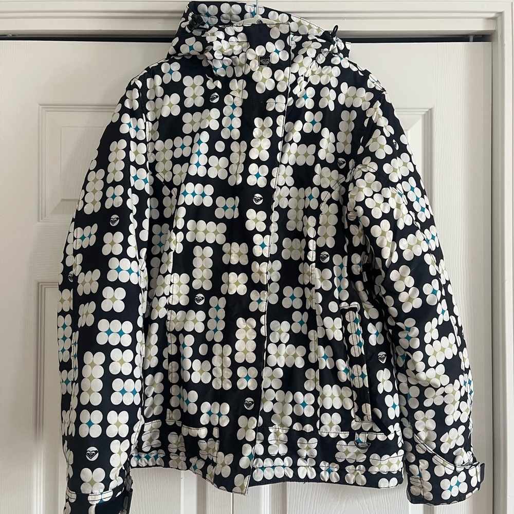 Roxy Black and White Ski Jacket with Geometric Design